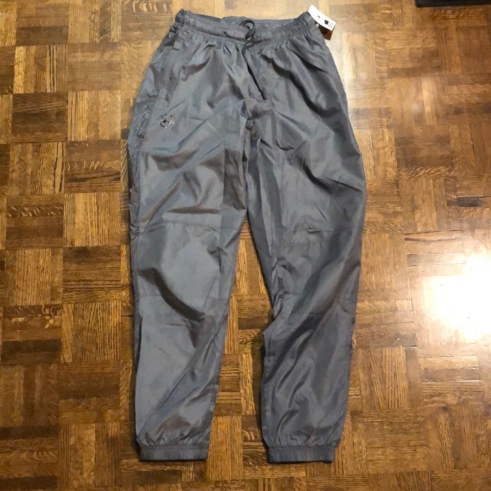 Lightweight joggers